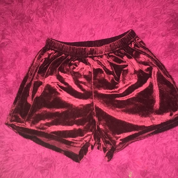 Burgundy Velvet Shorts 💋 - Picture 3 of 3
